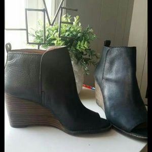 Lucky peep toe bootie